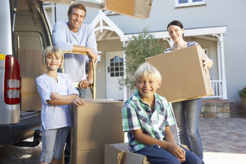 Commercial packing and unpacking services for Waterloo businesses